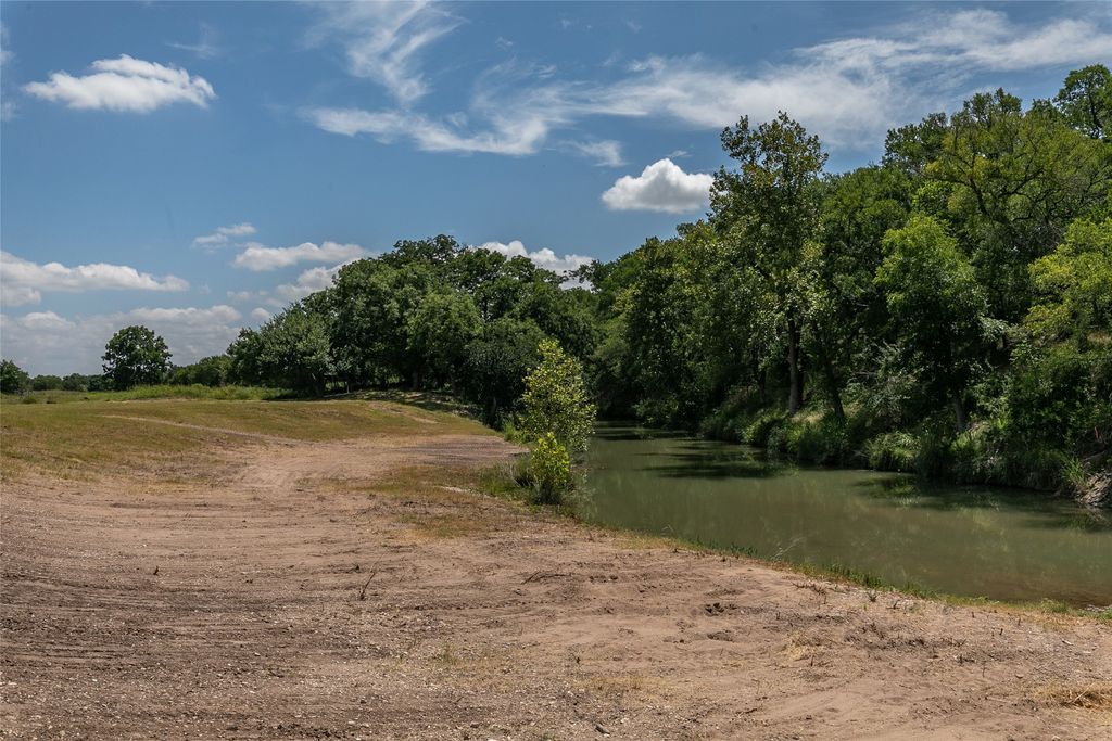 702 16 Highway, Fredericksburg