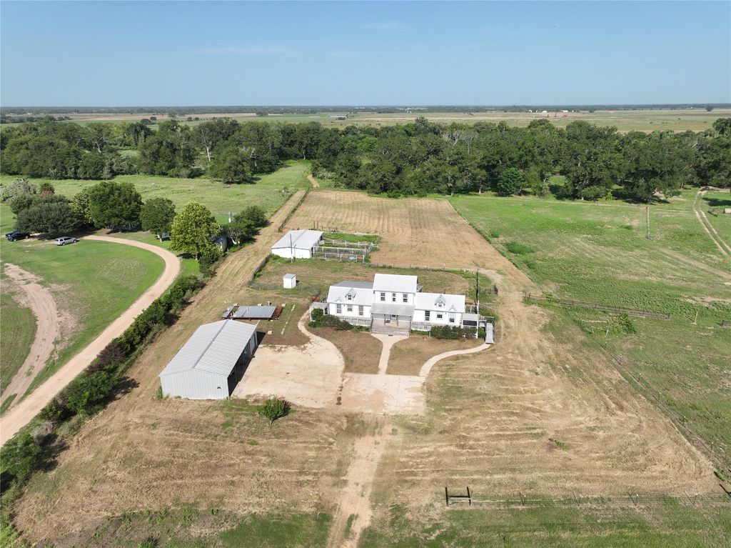 2980 Rabbs Prairie Road, La Grange