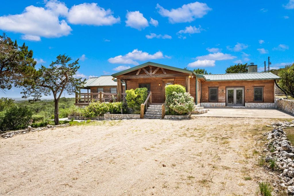 170 Overland Trail W, Hunt