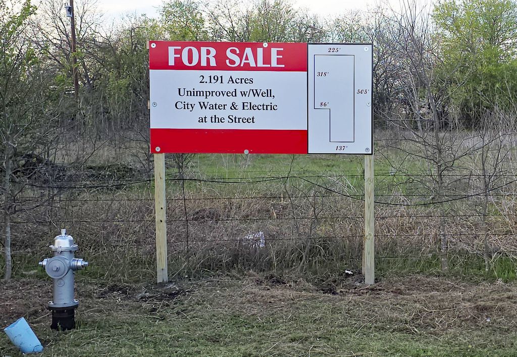 1411 Old Thorndale Road, Taylor
