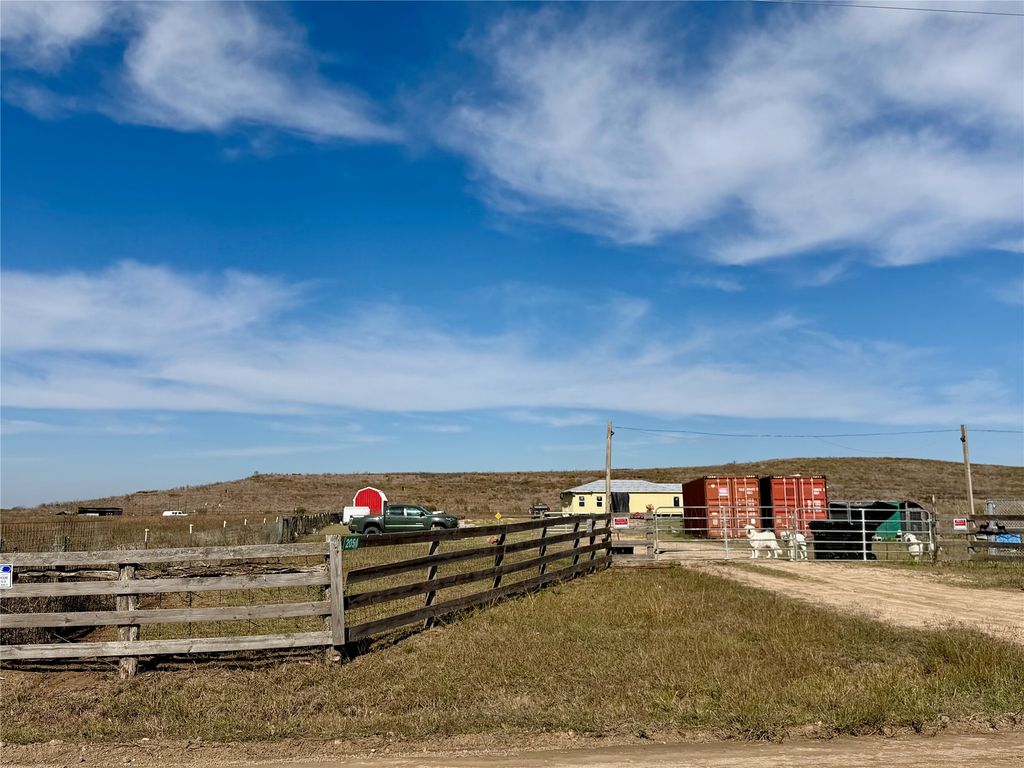 2051 County Road 102, Columbus