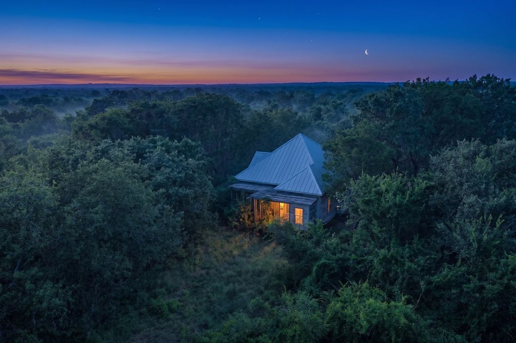 4791 County Road 473, Elgin
