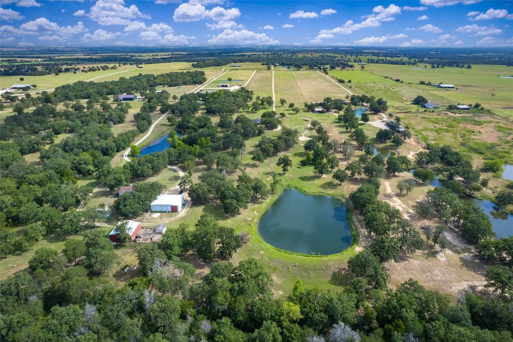 1650 County Road 439, Thorndale
