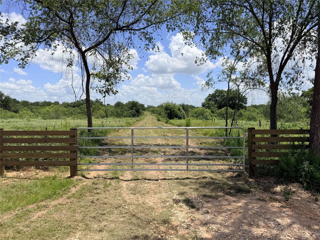 Tbd Fm 86 Tract 7 Highway, Luling