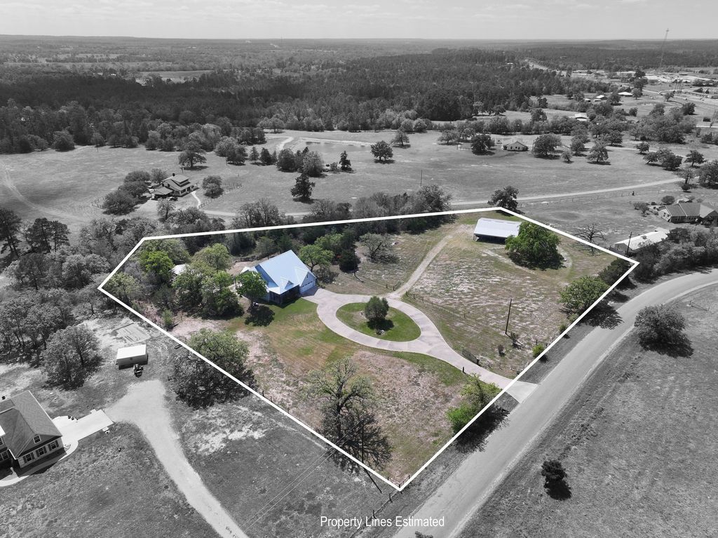 350 Owl Creek Road, Giddings