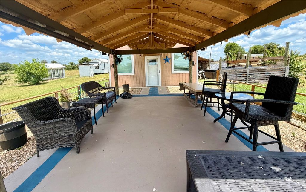 441 Molasses Road, Dale