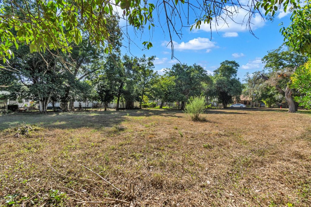 1247 W San Antonio Street, San Marcos
