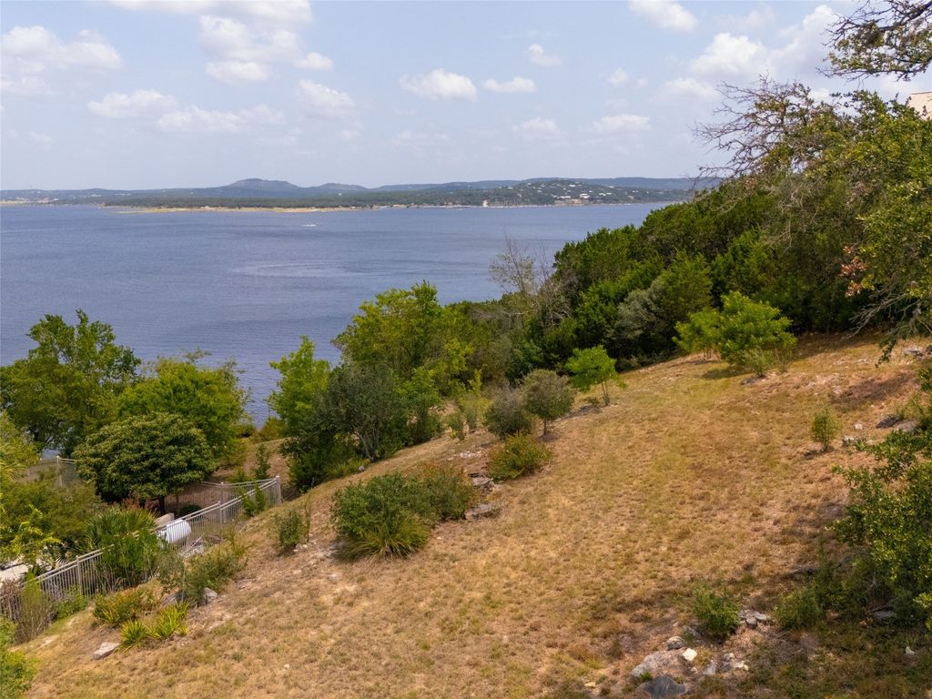 909 Janet Drive, Canyon Lake