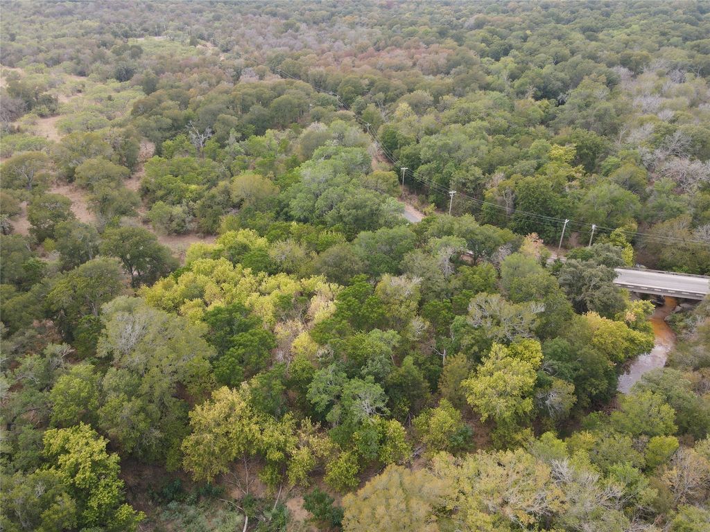 1285 Burdette Wells Road, Lockhart