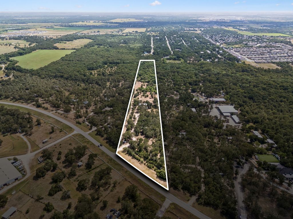 16001 Decker Lake Road, Manor