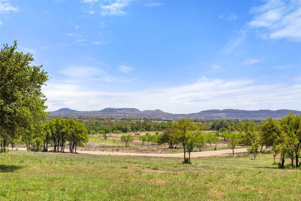 367 Gipson Road, Johnson City
