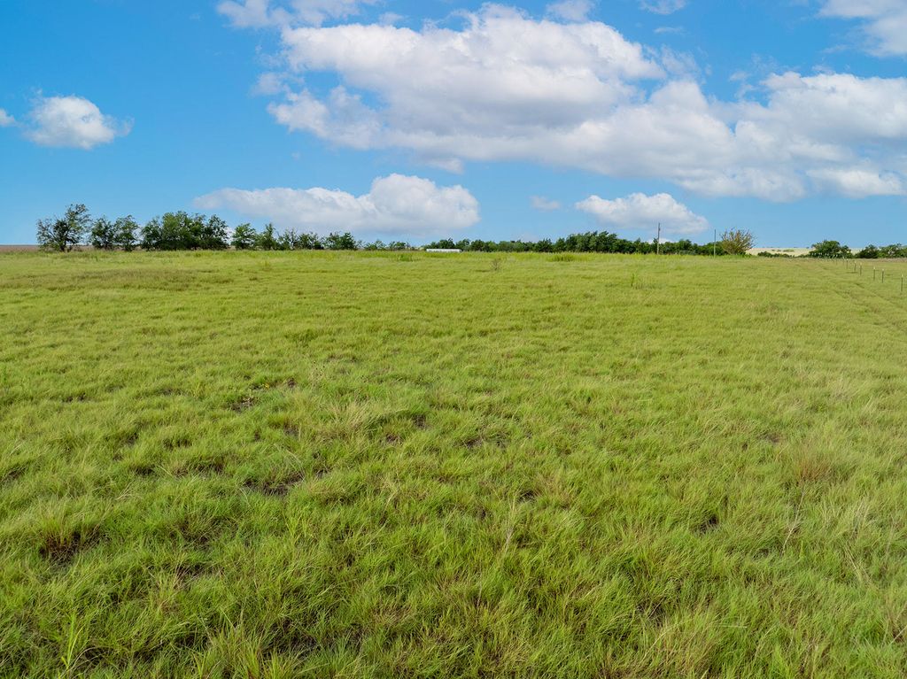5275 County Road 424 Road, Taylor