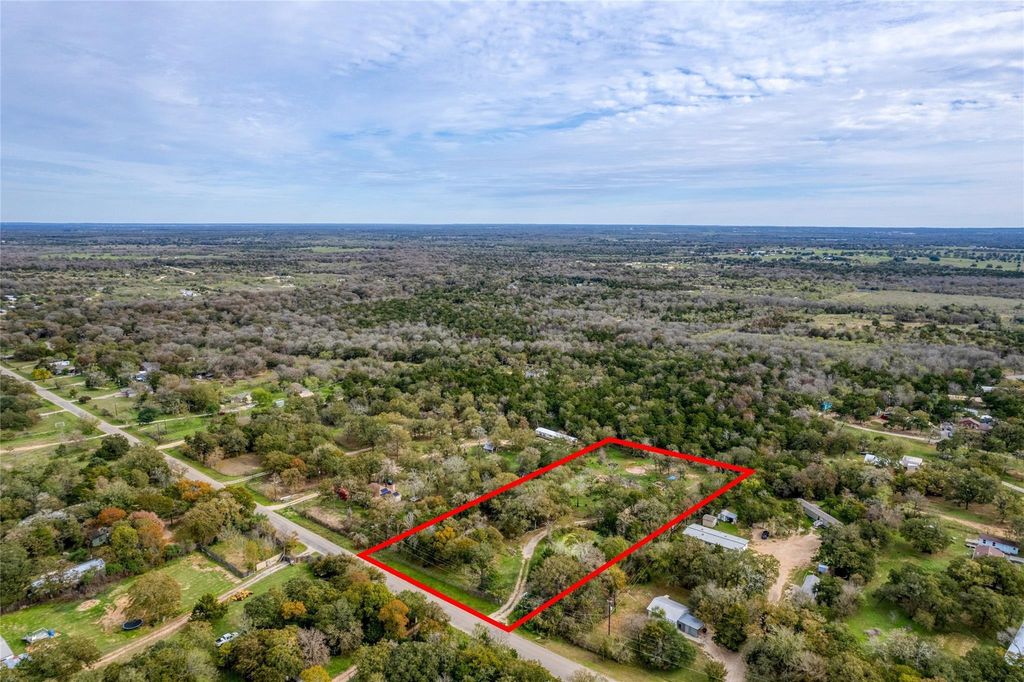 201 Artesian Drive, Cedar Creek