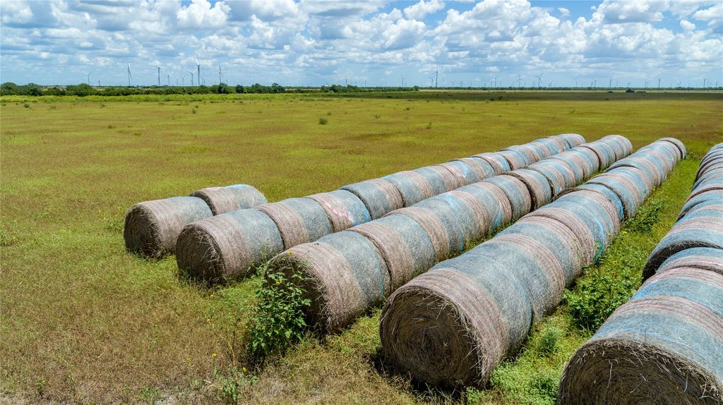 County Road 647, Mathis