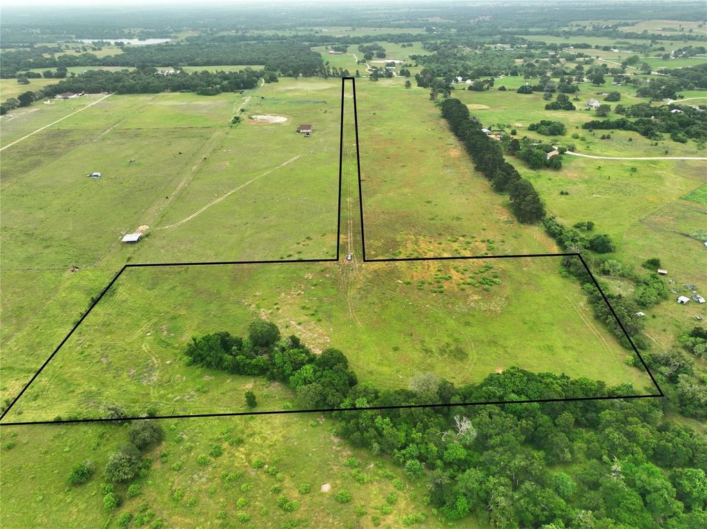 1450 Cattlemens Row Tract 3, Lockhart