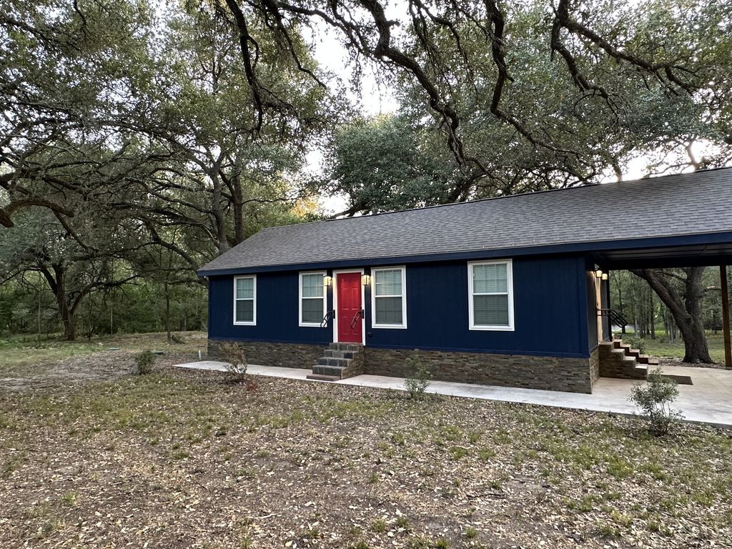 4900 Krischke Road, Schulenburg