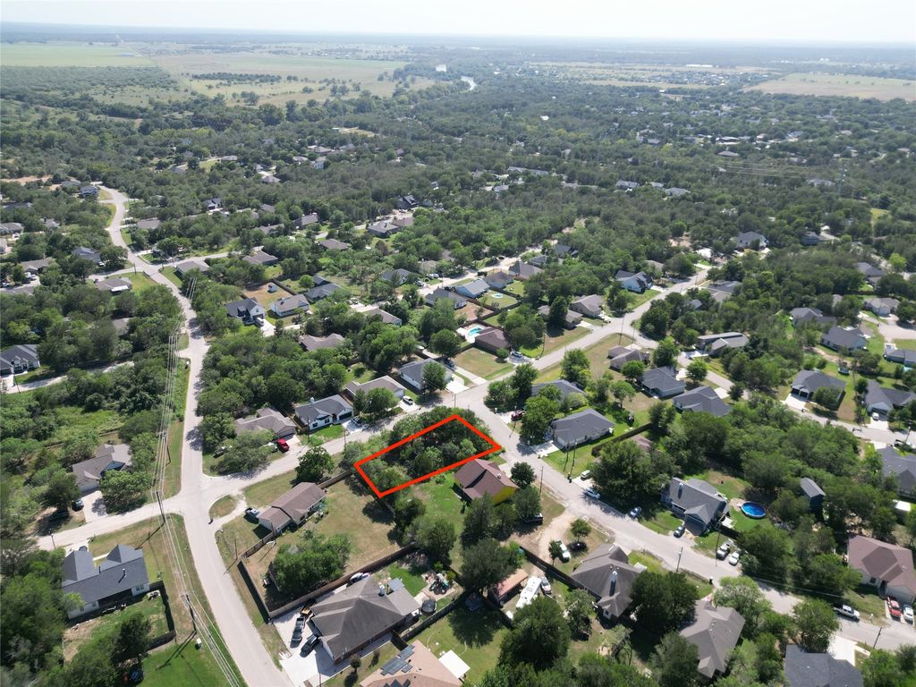 000 Waimalu Court, Bastrop