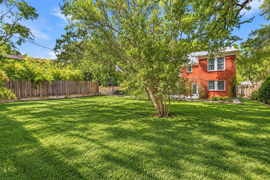 1407 Hartford Road, Austin