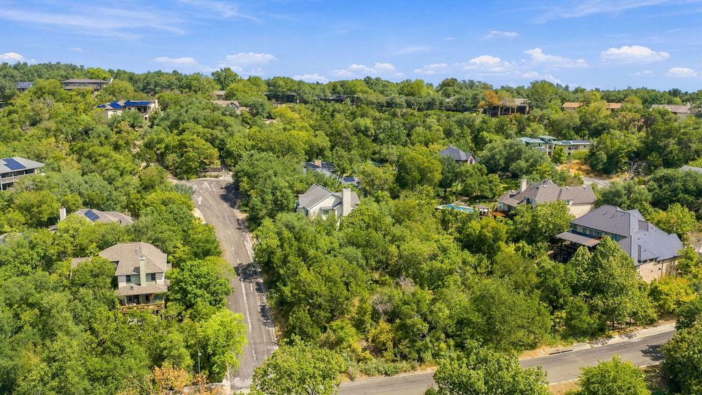 6401 Dry Cliff Cove, Austin