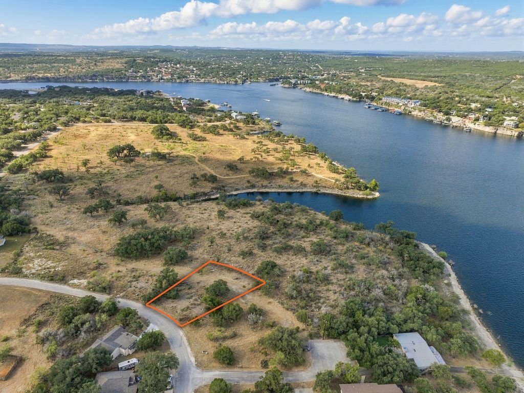 22013 Redbird Drive, Lago Vista