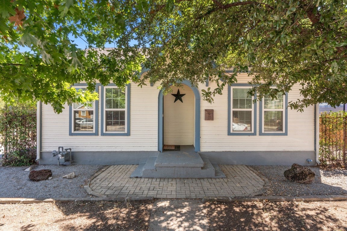 Photo of Listing #1863385