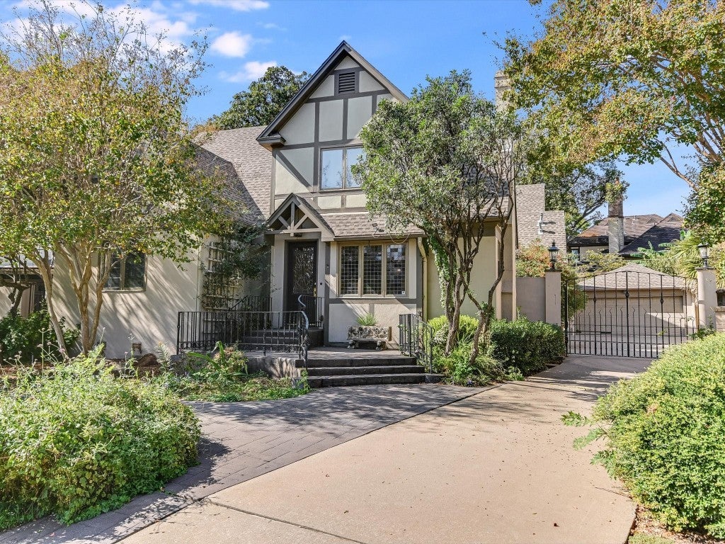 Photo of Listing #3244156