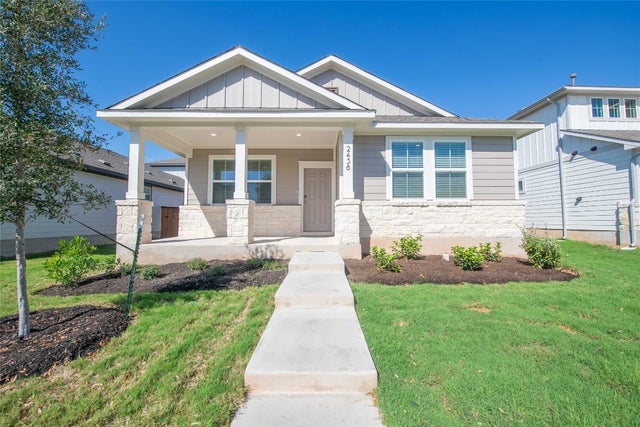 2438 Lucy Axel Lane, Round Rock