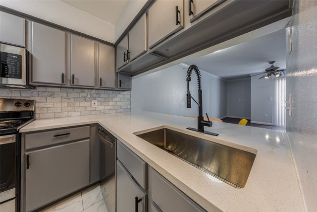 501 W 26th Street 103, Austin