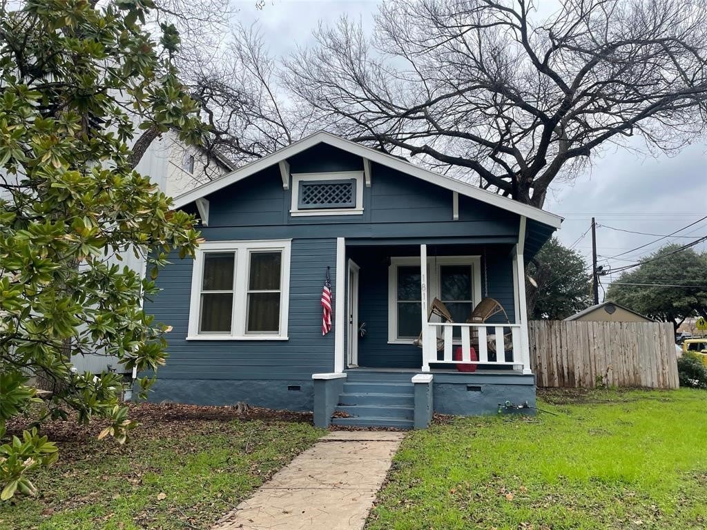 Photo of Listing #1319085