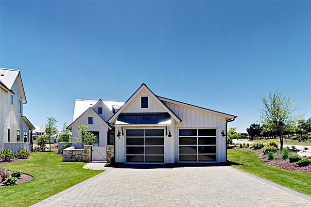 19517 Flying J Boulevard 6, Spicewood