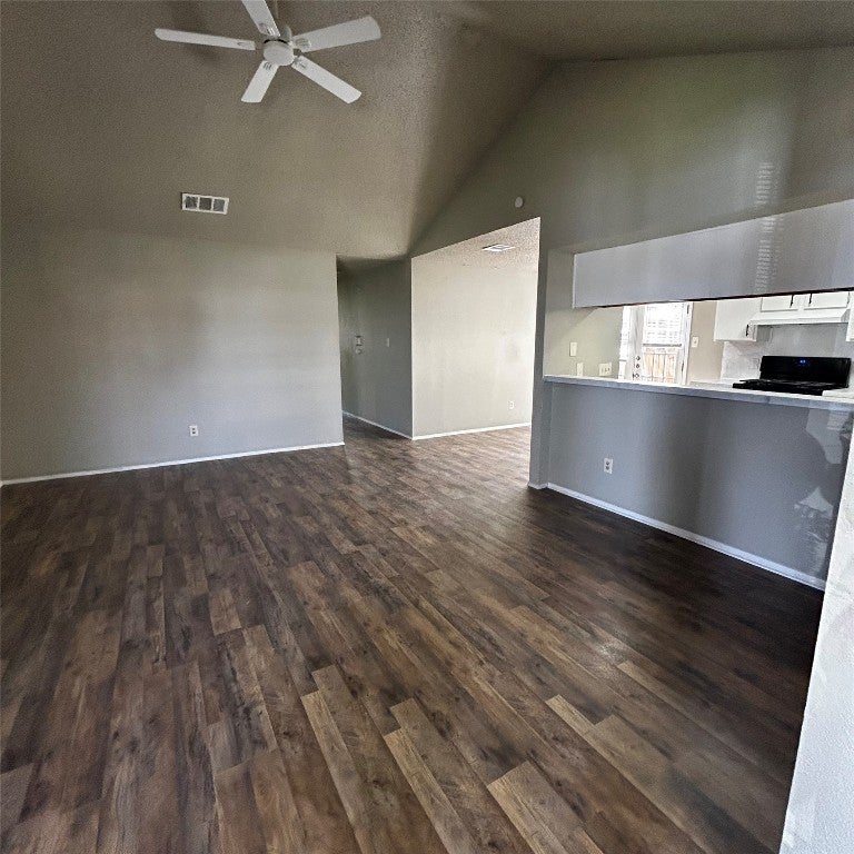 Photo of Listing #8306560