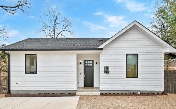Photo of Listing #3521395