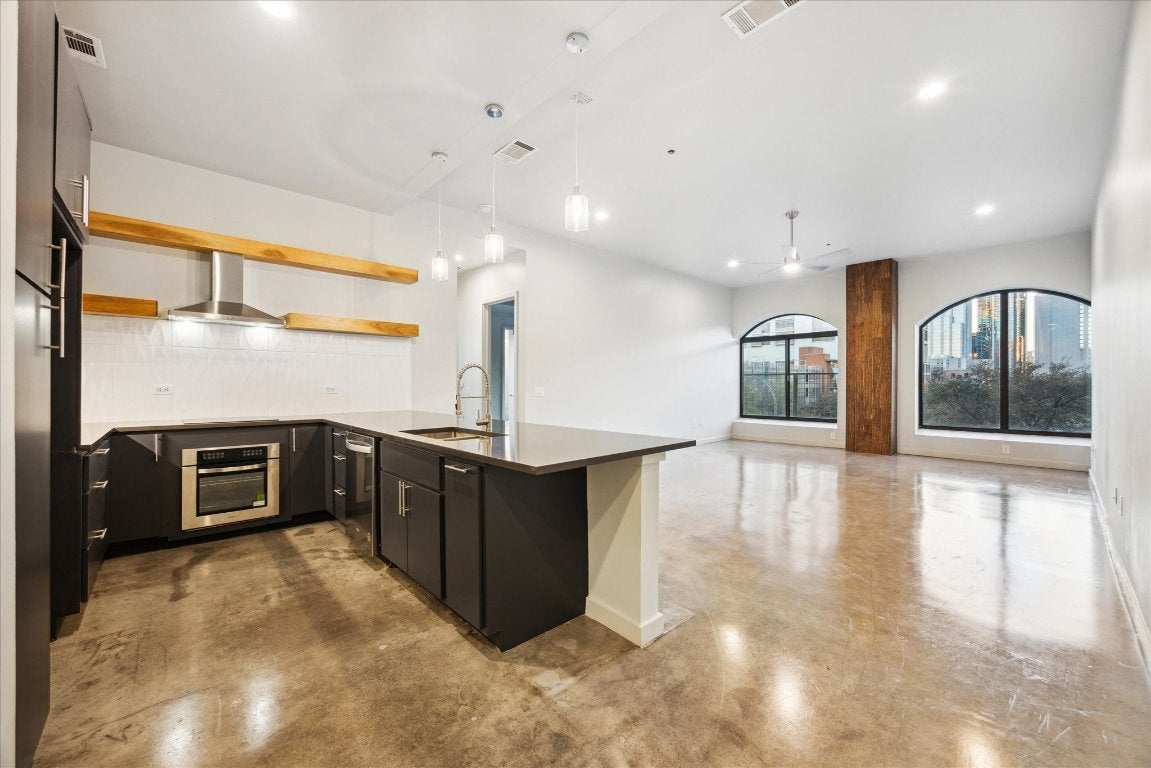 Photo of Listing #3488166