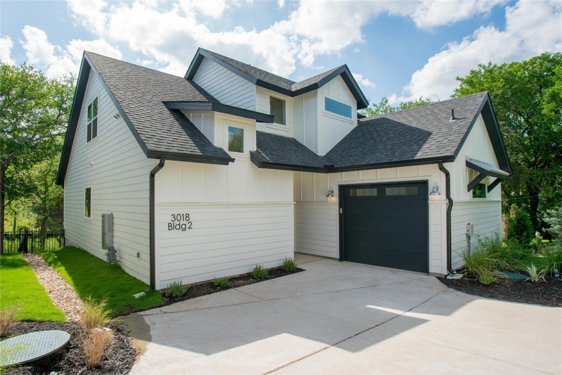 Photo of Listing #1532370
