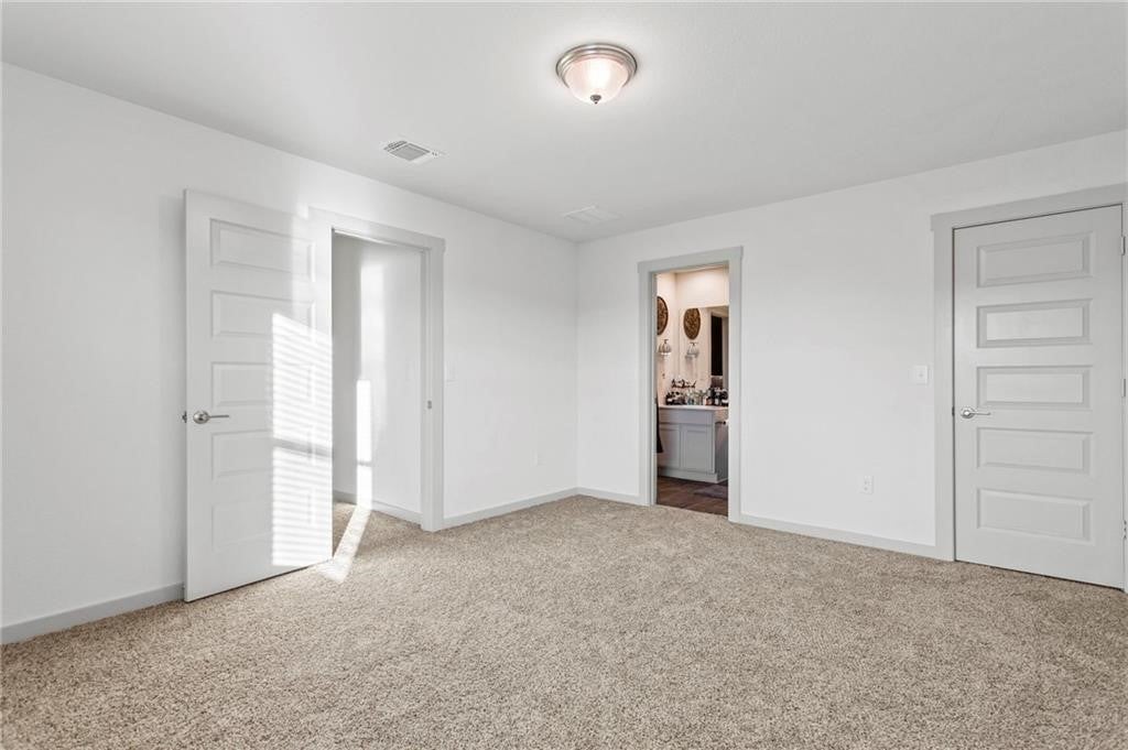 Photo of Listing #3849105