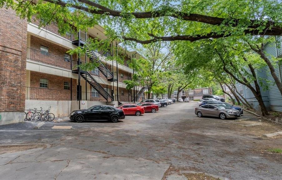 Photo of Listing #8608775