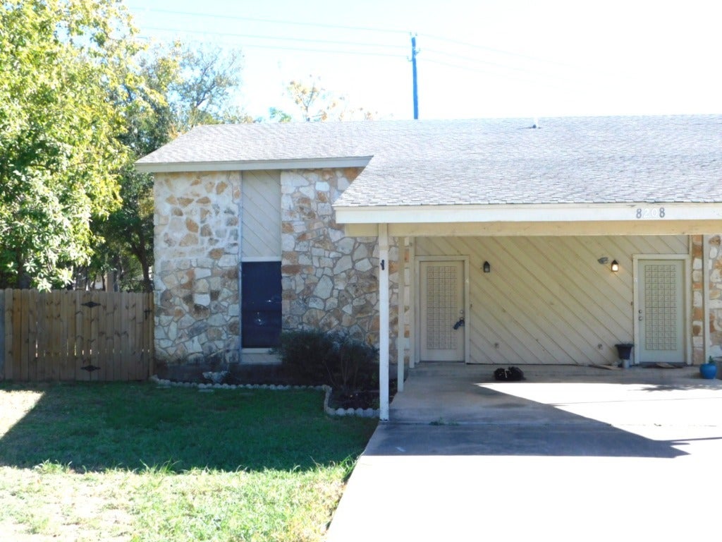8208 Hood Circle A, Austin