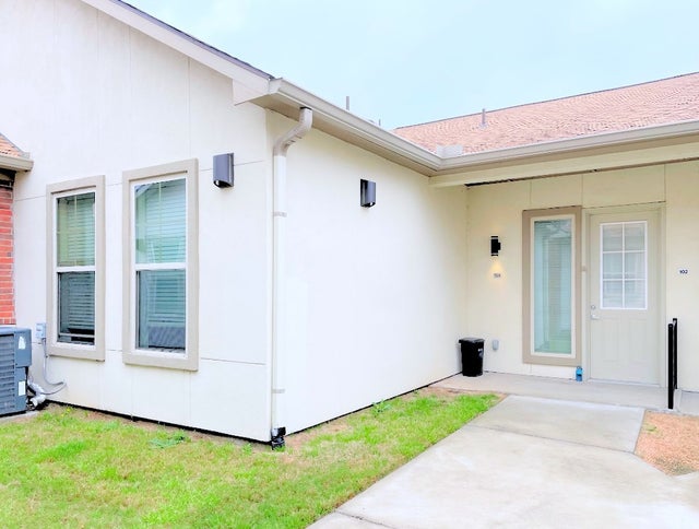 2400 Louis Henna Boulevard 103, Round Rock