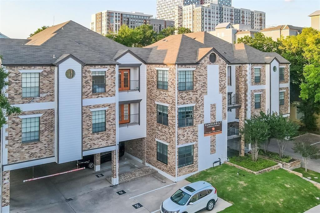 Photo of Listing #8579159