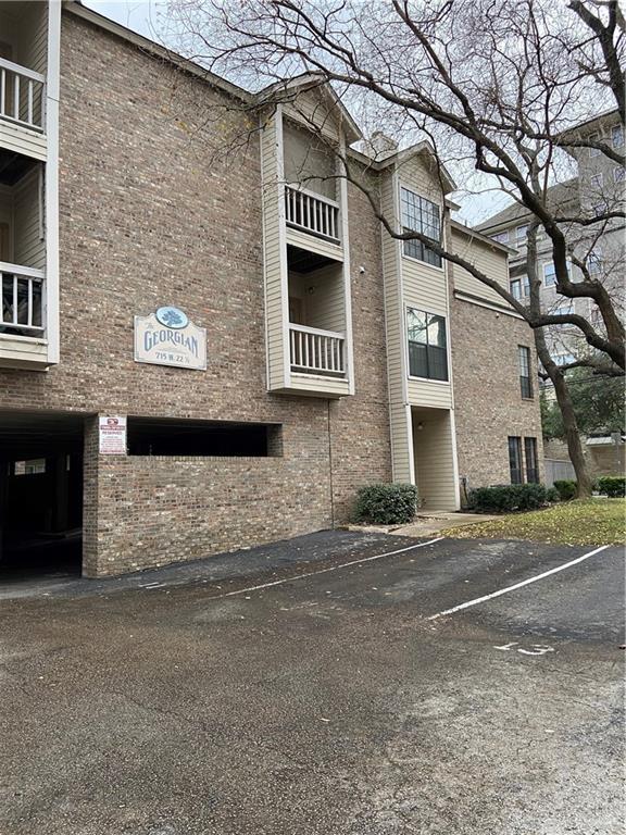Photo of Listing #1452399