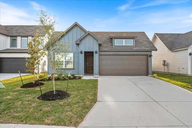 379 Wayne Way, New Braunfels