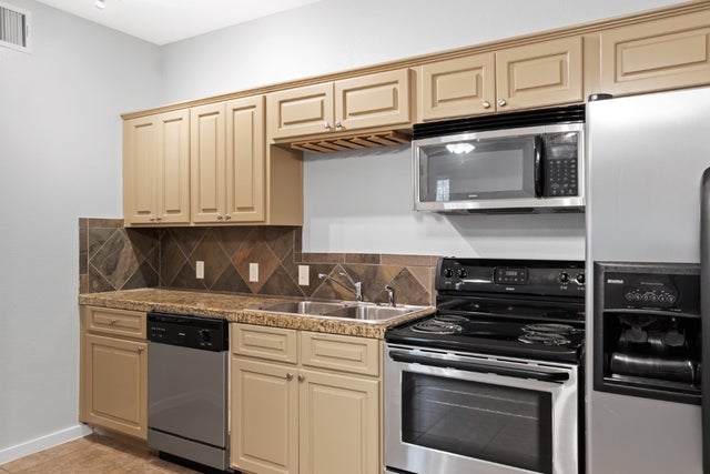 2106 Cullen Avenue 206, Austin