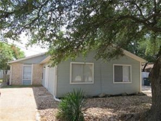 2600 S Bagdad Road A, Leander