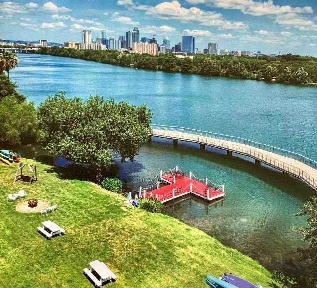 1818 S Lakeshore Boulevard 2, Austin