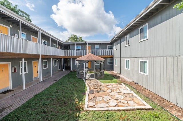 2401 Manor Road 114, Austin