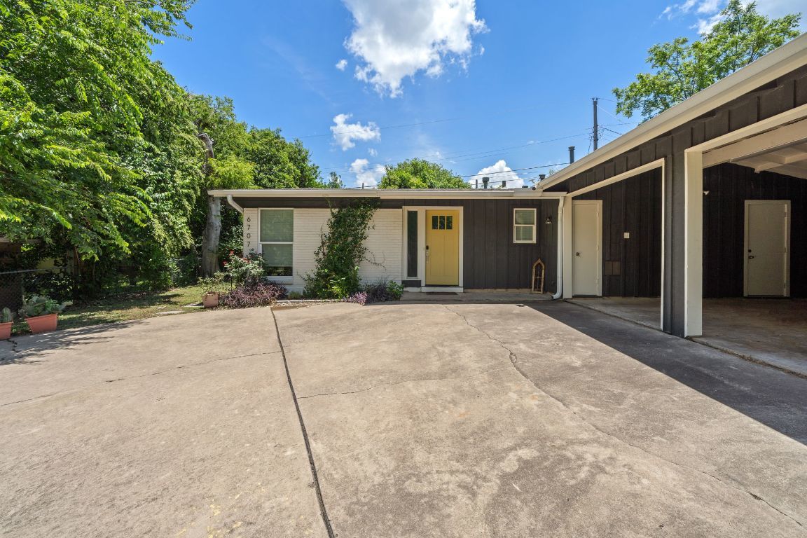 Photo of Listing #2089821