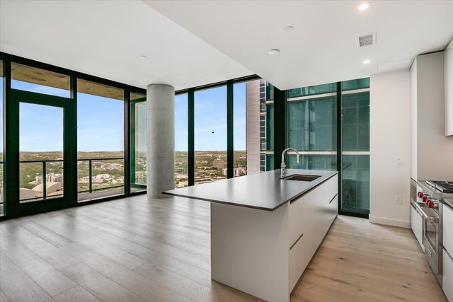 610 Davis Street 2705, Austin