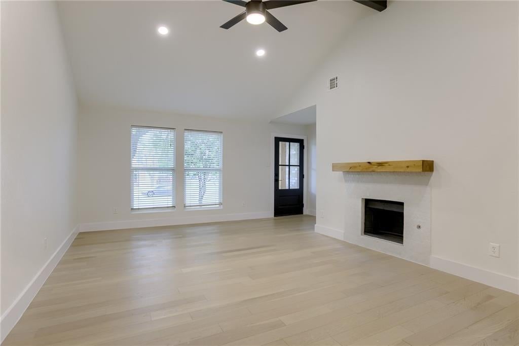 Photo of Listing #3815937