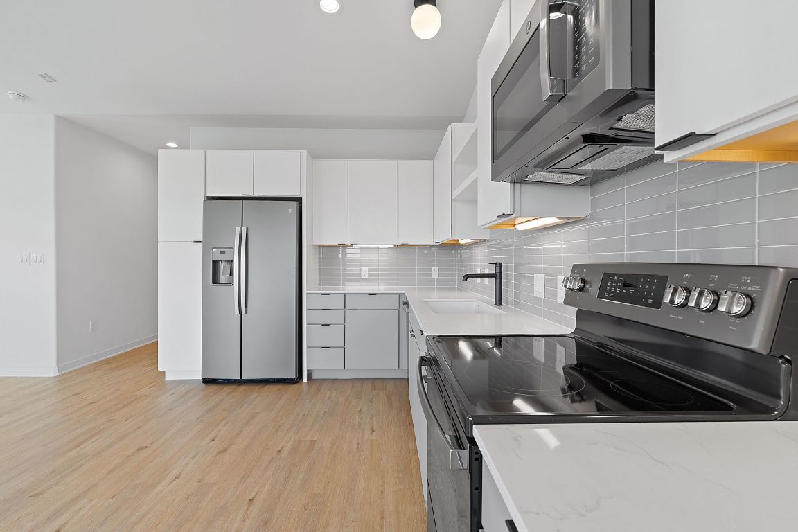 Photo of Listing #4394434