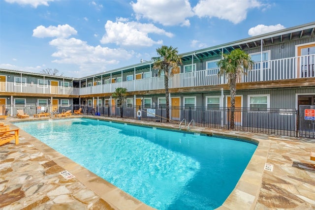 2401 Manor Road 113, Austin